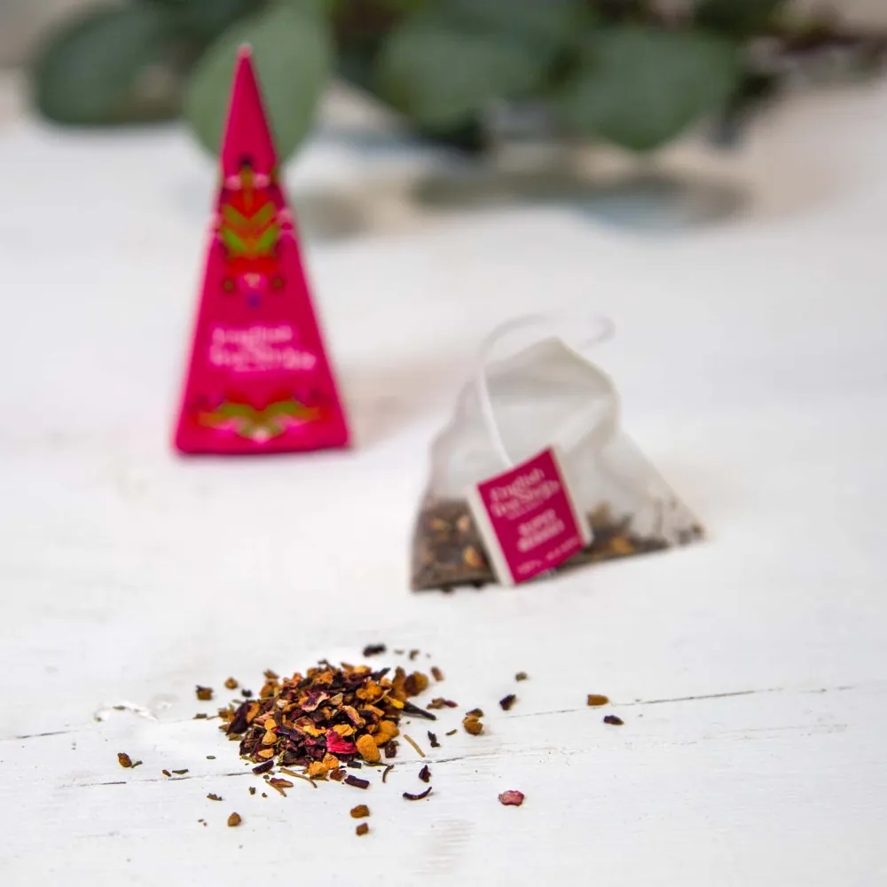 ETS - Super Fruit Tee Kollektion bio - Teegeschenk mit Schleife>English Tea Shop Clearance