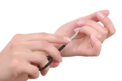 Nagelhautschere mit Turmspitze Gebogen><noscript><img width=