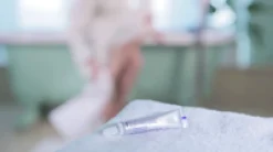 Once® | Fußpilzbehandlung mit einer Anwendung | Lindert Juckreiz, Rissbildung | Antimykotische 4g|Lamisil New