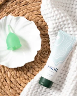 Saalt Reinigung für Menstruationstassen|